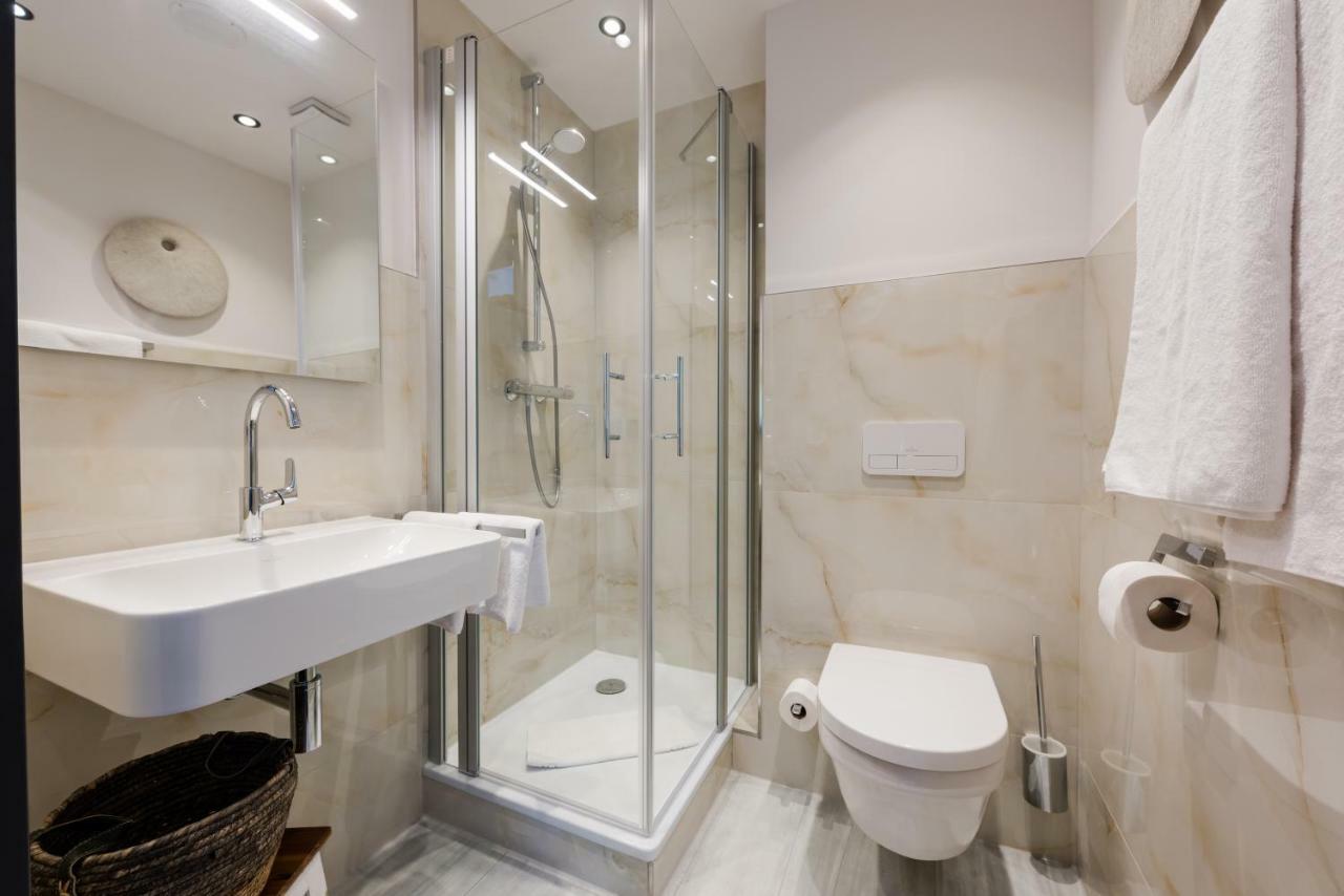 360 Grad Hotel & Bar Leer Luaran gambar